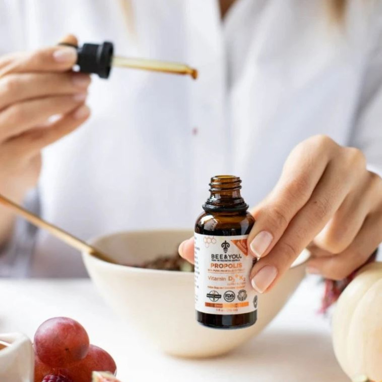 Bee&You Propolisový extrakt 30% s vitamínmi D3 a K2, 30 ml