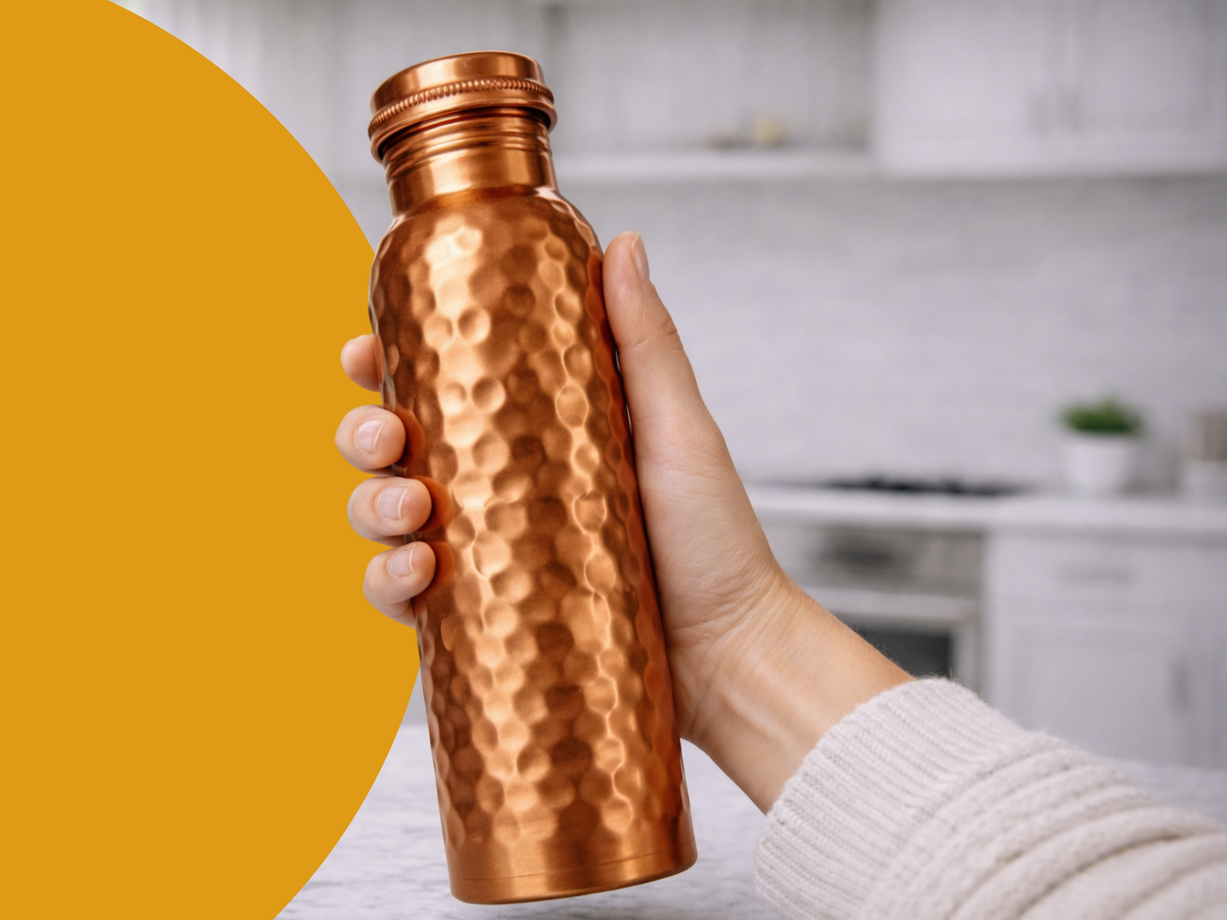 Měděná láhev na vodu vzor Tepaný, 950 ml, Nature's Own