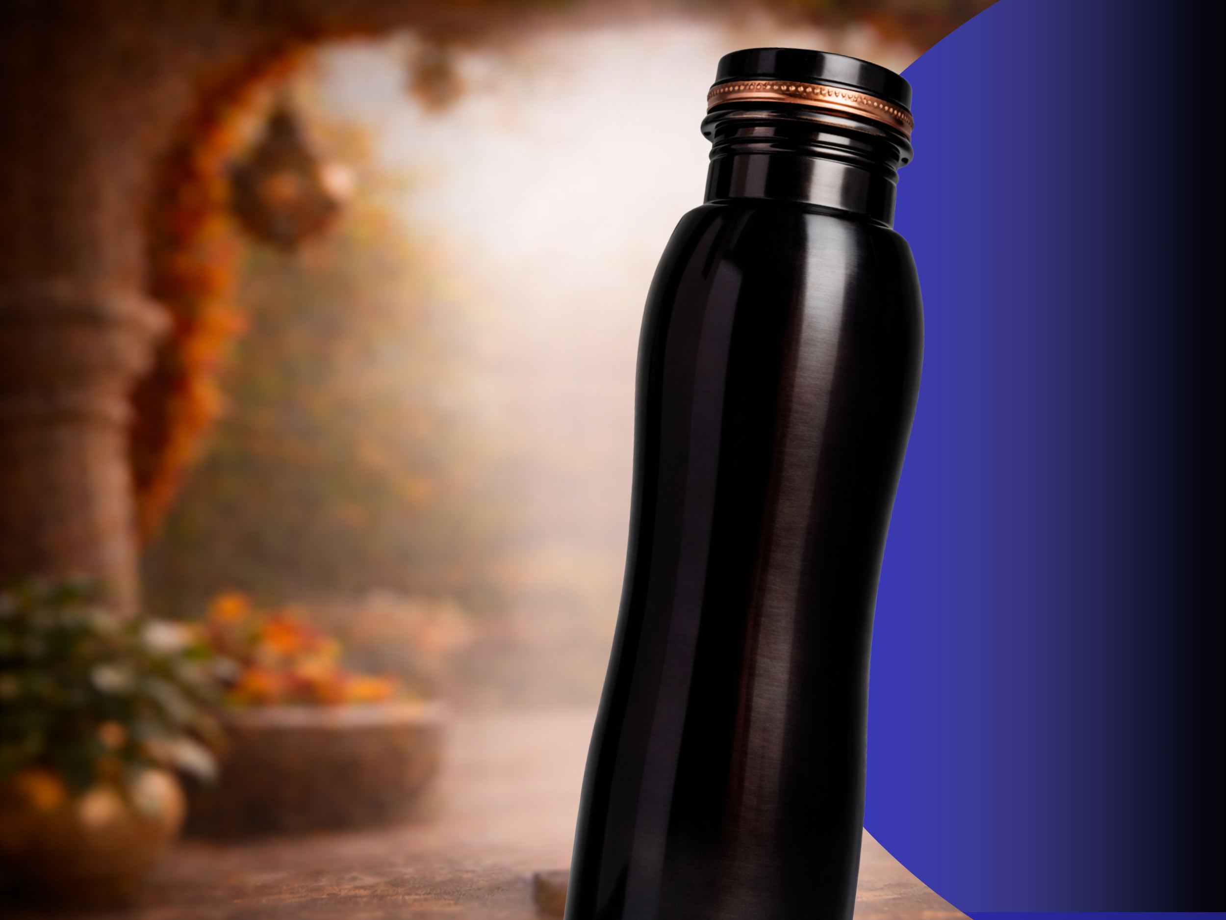 Měděná láhev na vodu zaoblená Černá, 950 ml, Nature's Own