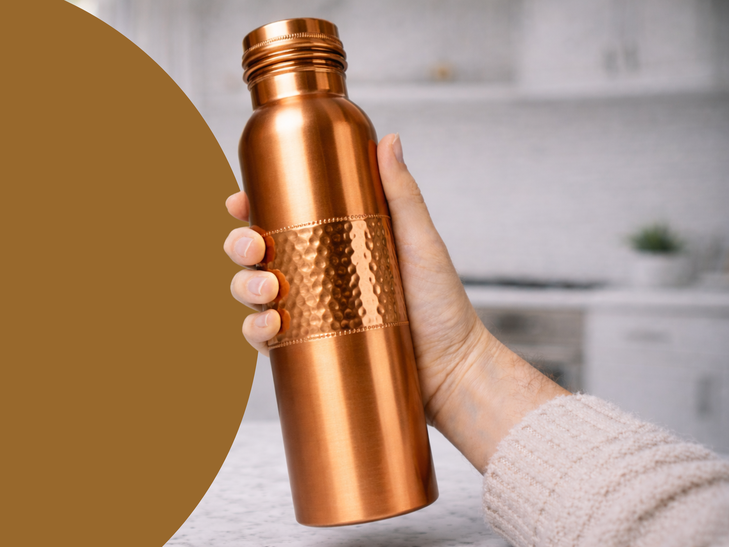 Měděná láhev na vodu vzor Tepaný střed, 950 ml, Nature's Own