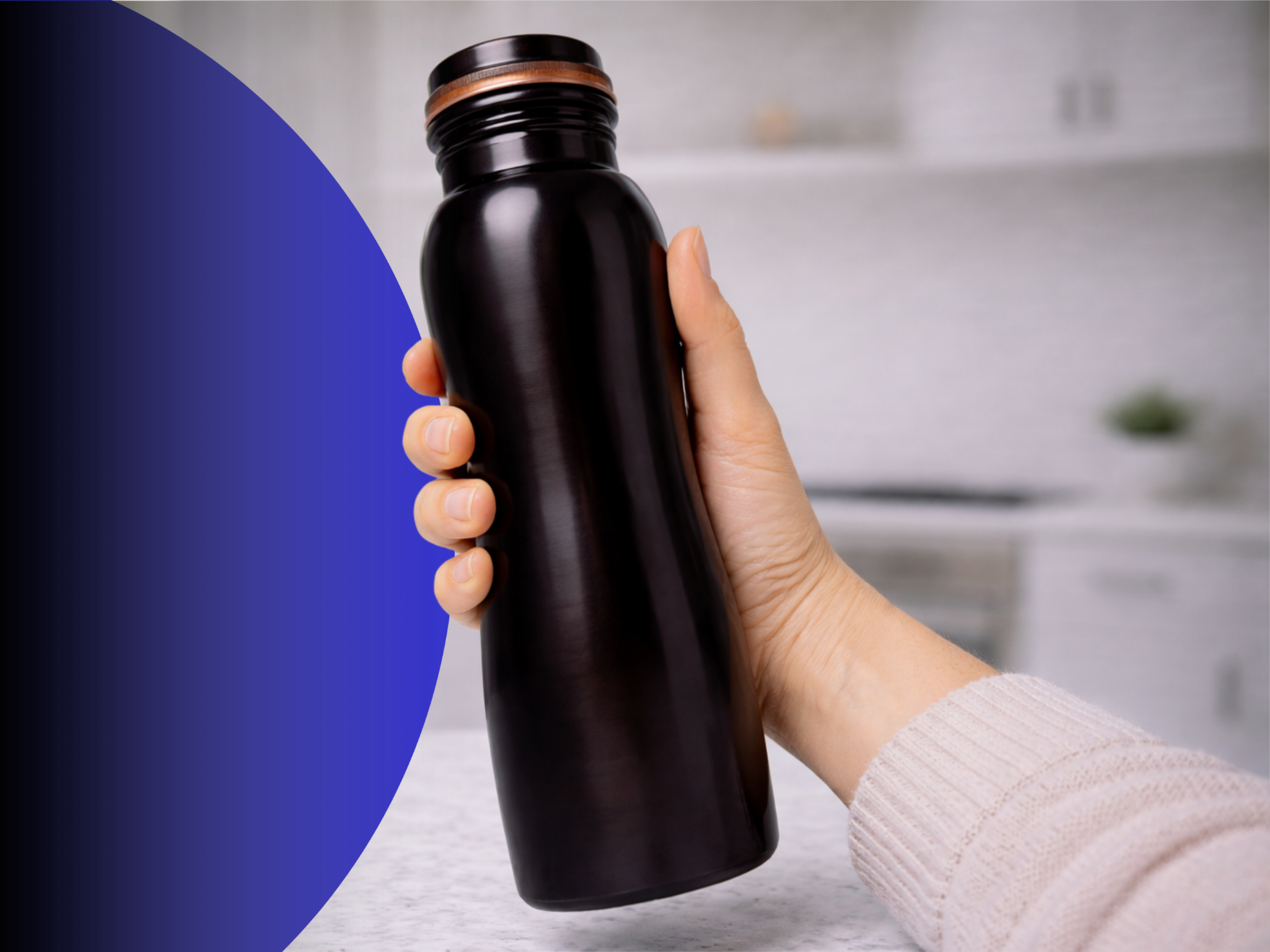 Měděná láhev na vodu zaoblená Černá, 950 ml, Nature's Own