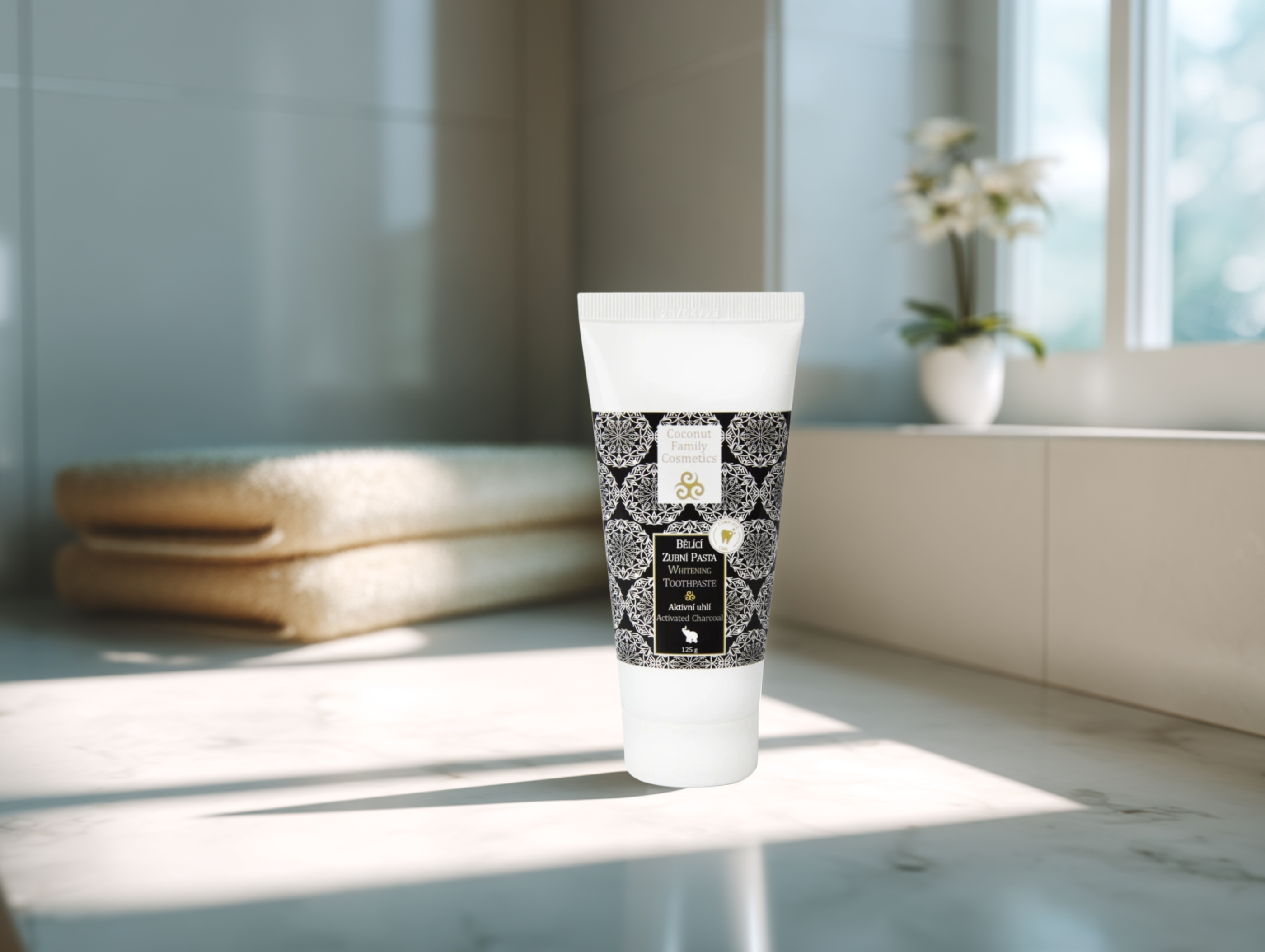 Bělicí zubní pasta s aktivním uhlím, 125 g, Healing Nature