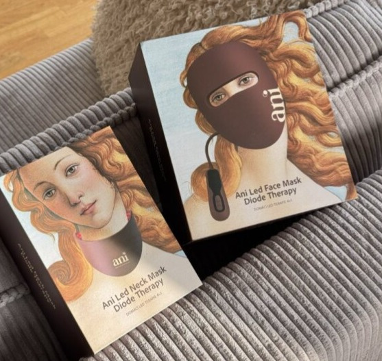 Omlazující LED maska na obličej