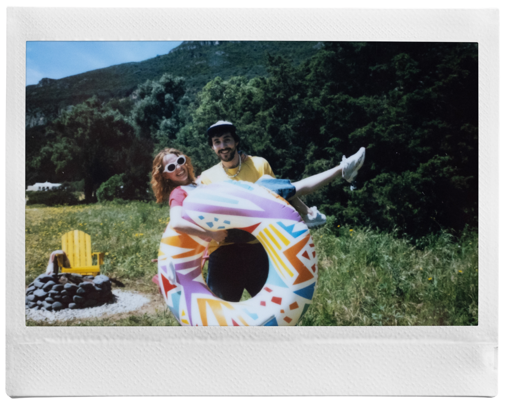 Instax™ Wide 400 v nové barvě Jet Black: klasika v elegantním provedení