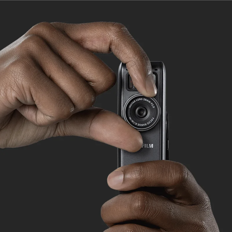 instax mini Evo Cinema™: jeden foťák, desítky možností