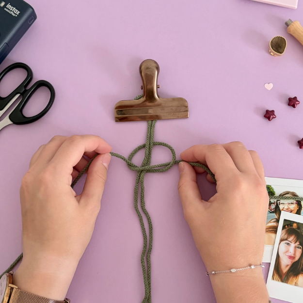 zpomínky na niti: DIY macramé závěs na instax fotky