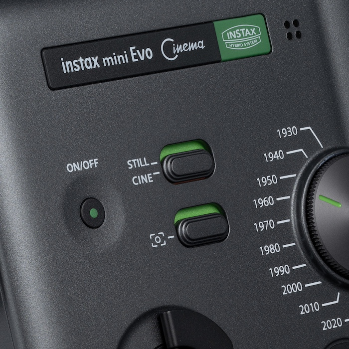 instax mini Evo Cinema™: jeden foťák, desítky možností