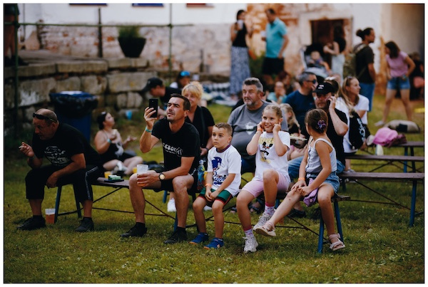 Bigboš Křinice 2026: Přes 500 festivalových vzpomínek zachycených na instax™ SQUARE