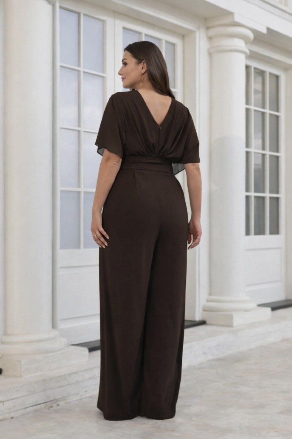 Hnedý dámsky plus size overál s rukávmi