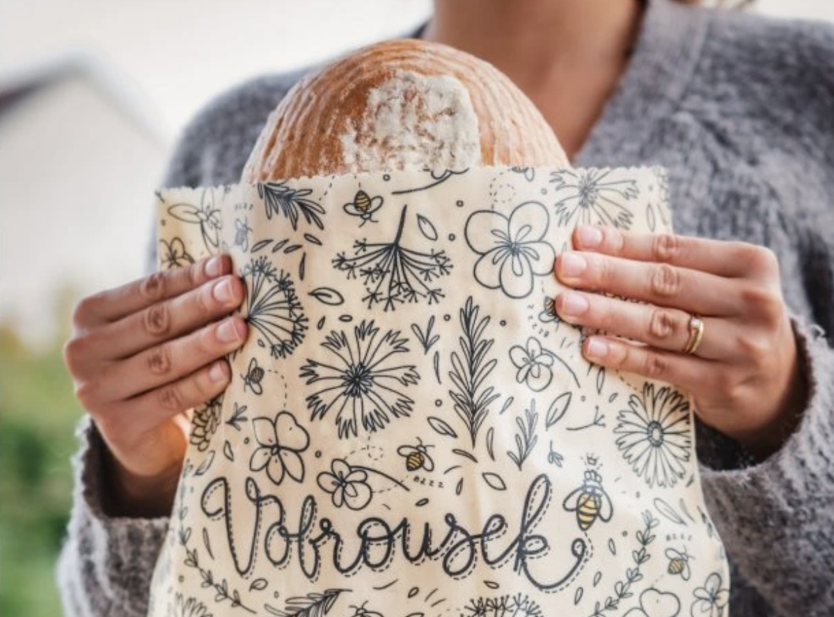 VELKÝ PEČIVÁK - medonosné kvítí a včely (34x32 cm)