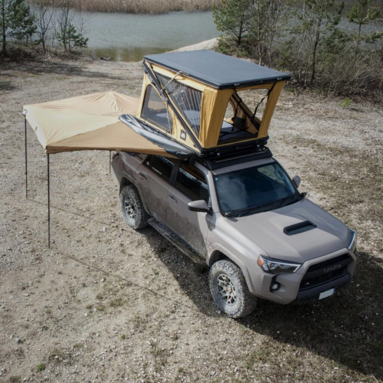 OFFLANDER samonosná boční markýza Batwing 270 R – 2 m