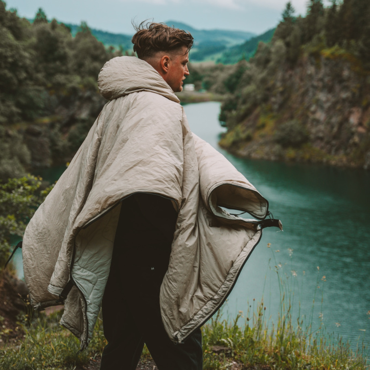 OFFLANDER zateplené pončo KHAKI
