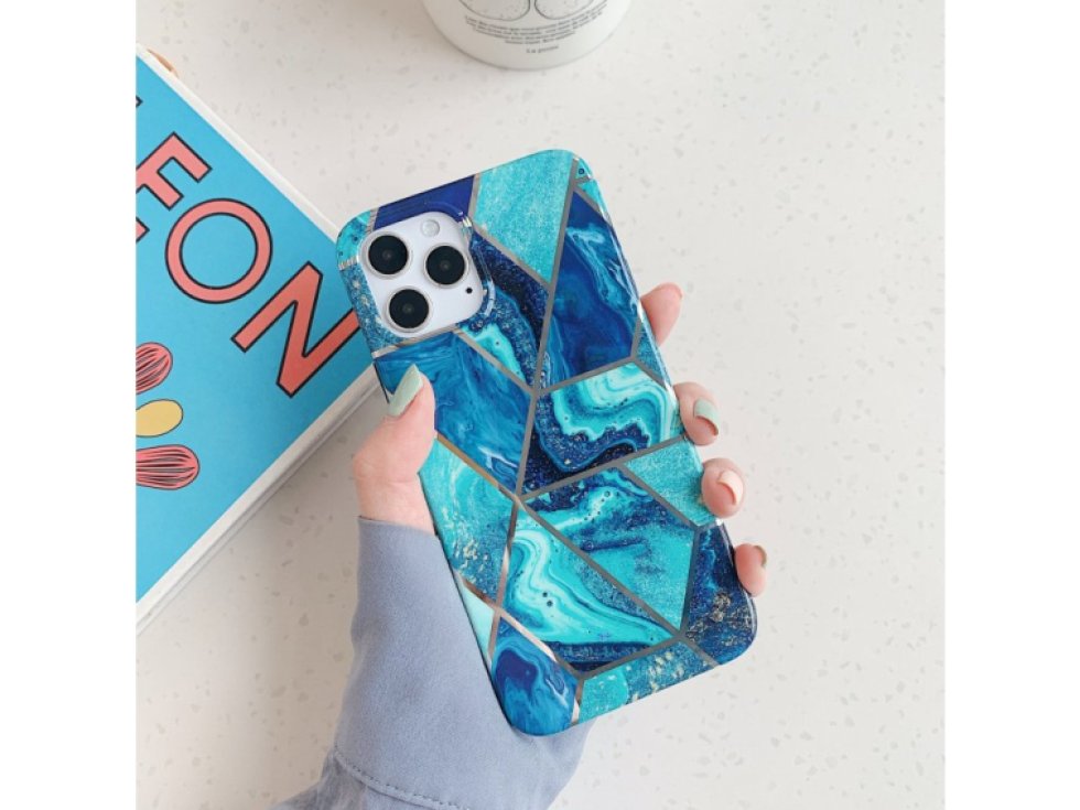 Ochranný kryt na iPhone 15 - Geometric Blue