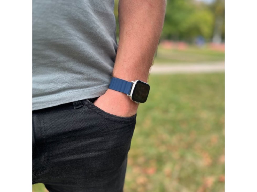 Stylový řemínek s magnetem pro chytré hodinky - Tmavě modrý