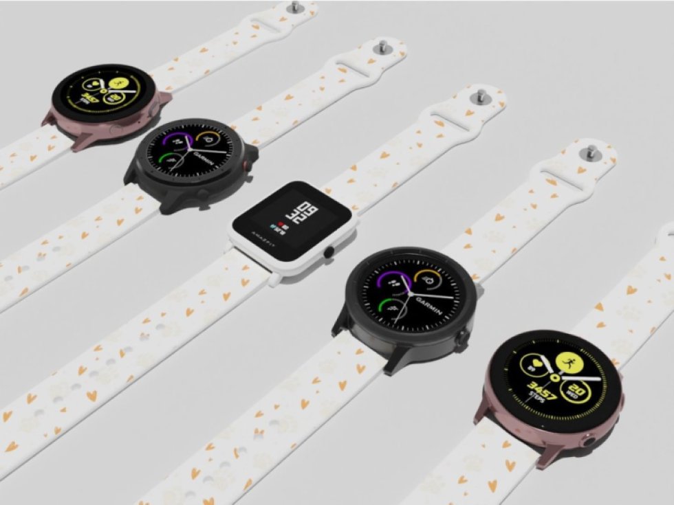 TLAPIČKY SE SRDÍČKY řemínek 22 mm