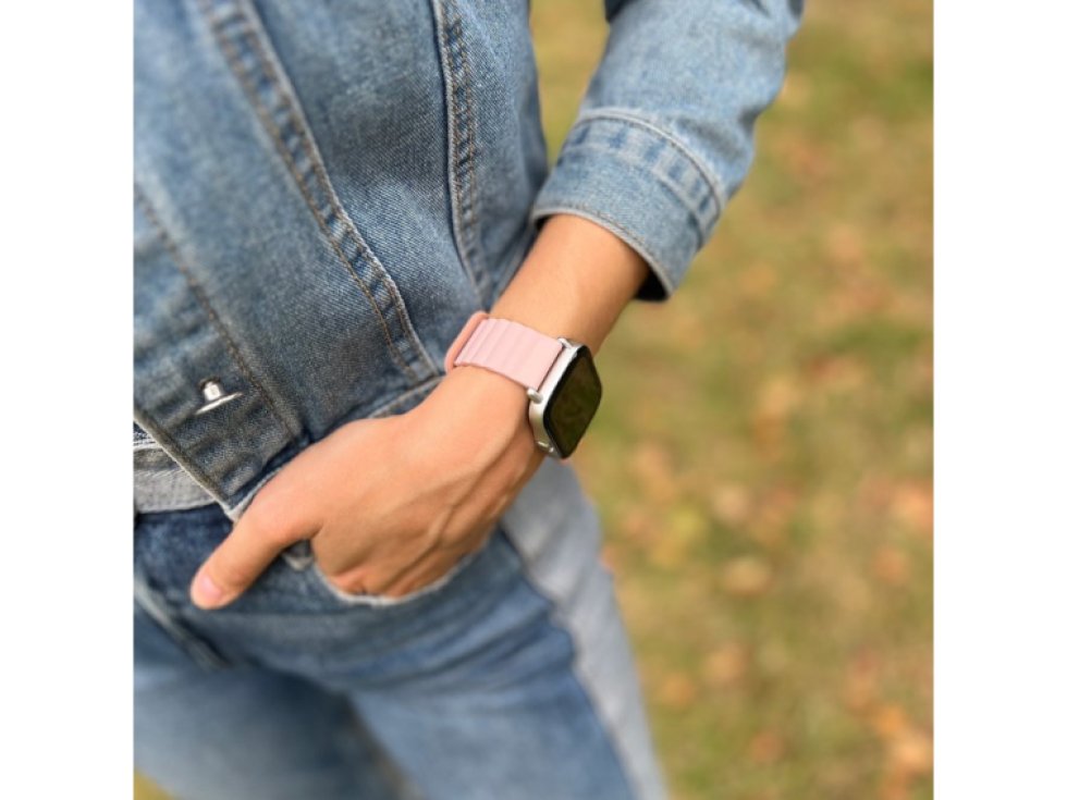 Stylový řemínek s magnetem pro chytré hodinky - Pink sand