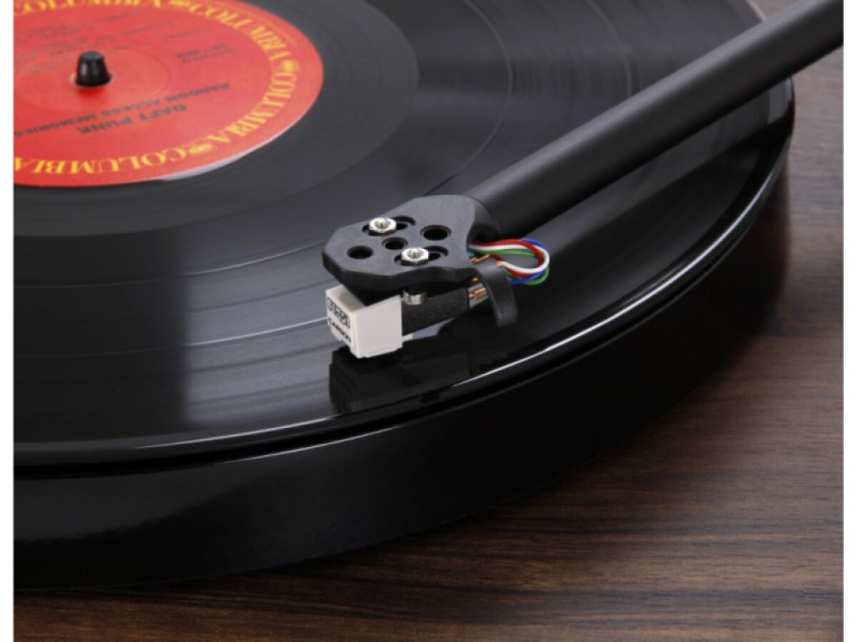 Rega Planar 1 Walnut