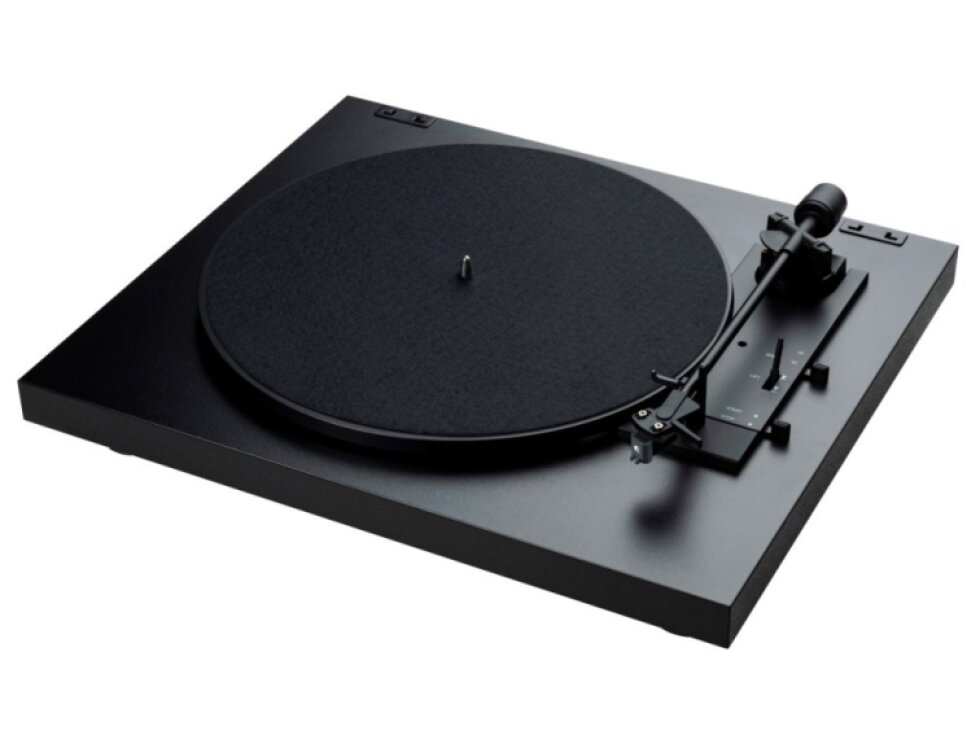 Pro-Ject A1.2 - Nová generace plně automatického gramofonu, černá