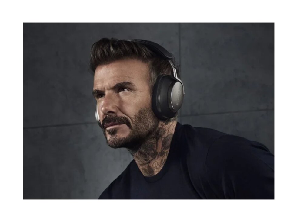 Bowers & Wilkins PX8 Tan