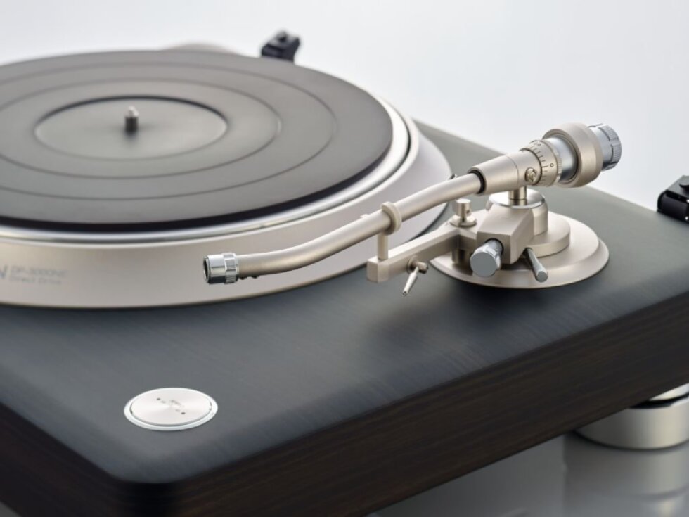 Denon DP-3000NE tmavý eben