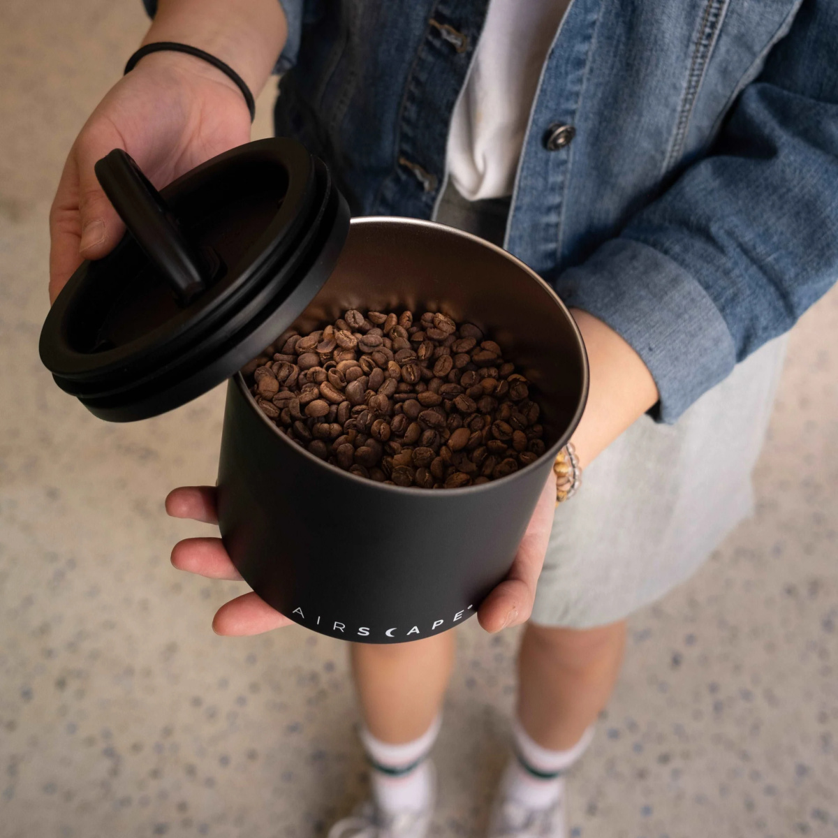 AirScape dóza na kávu 500g černá