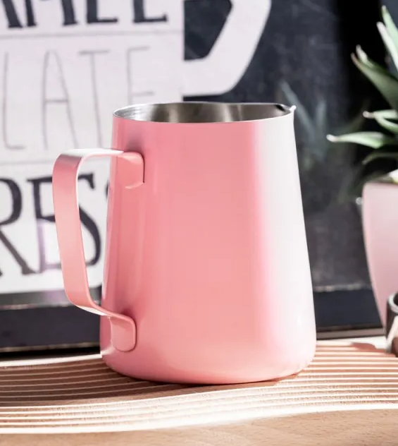 Studio Barista Classic konvička na mléko růžová 350ml