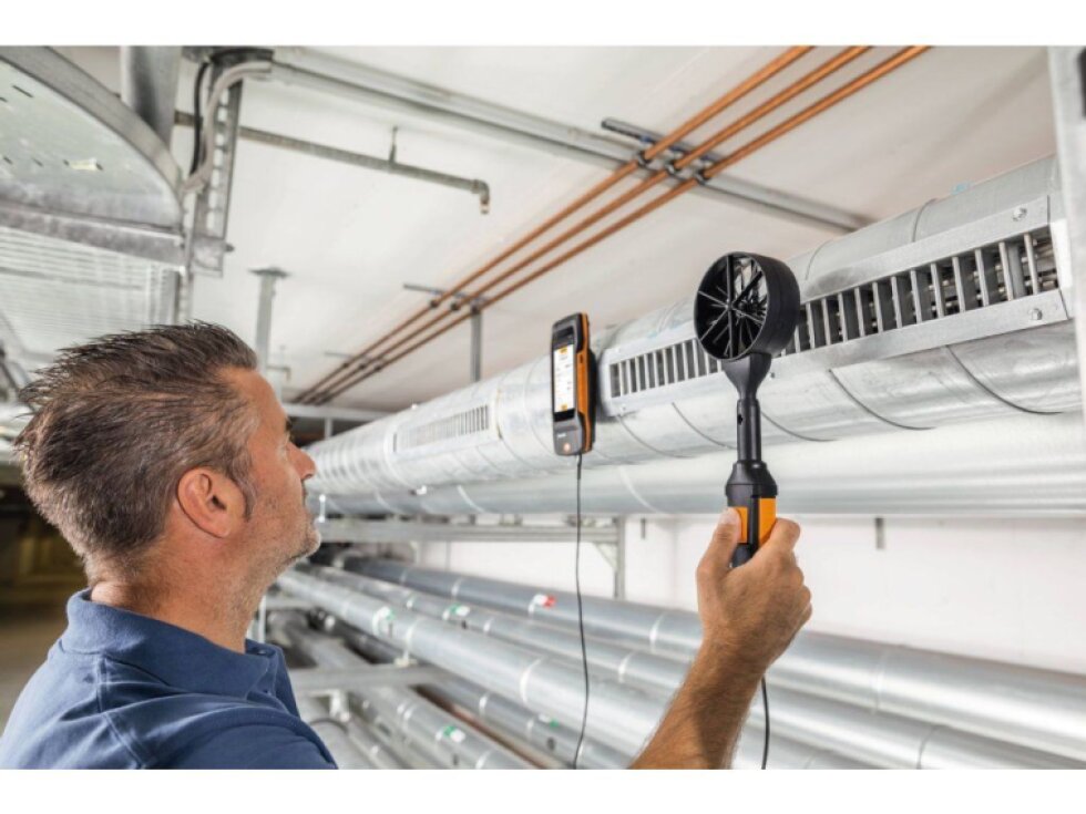 testo 400 sada pro měření proudění se sondou se žhaveným drátkem