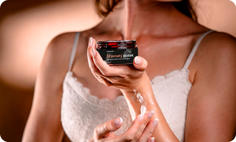 BAGNIARI Hedvábné tělové máslo Šťavnatý dotek