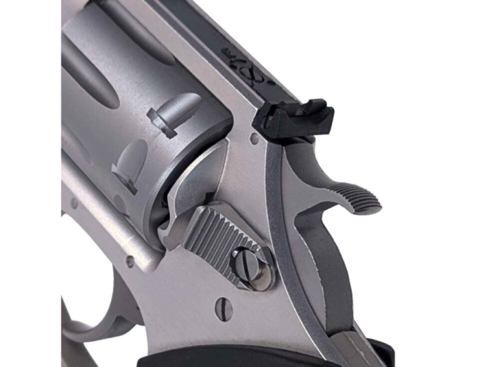 Charter Arms Target Pathfinder, .22 LR, 8 nábojů, revolver