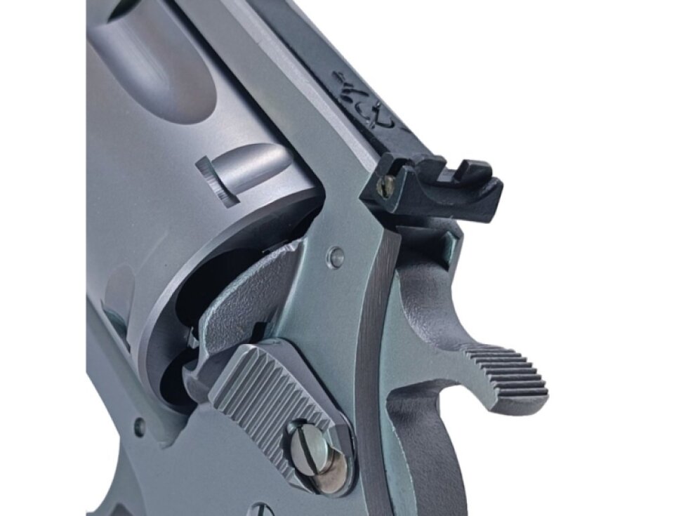 Charter Arms Target Bulldog 4,2", 44 Special, 5 nábojů, revolver