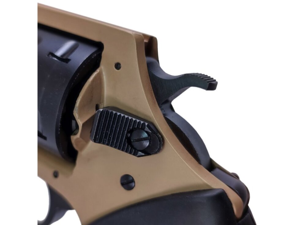 Charter Arms Mag Pug 2,5", 357 Magnum, 5 nábojů, revolver