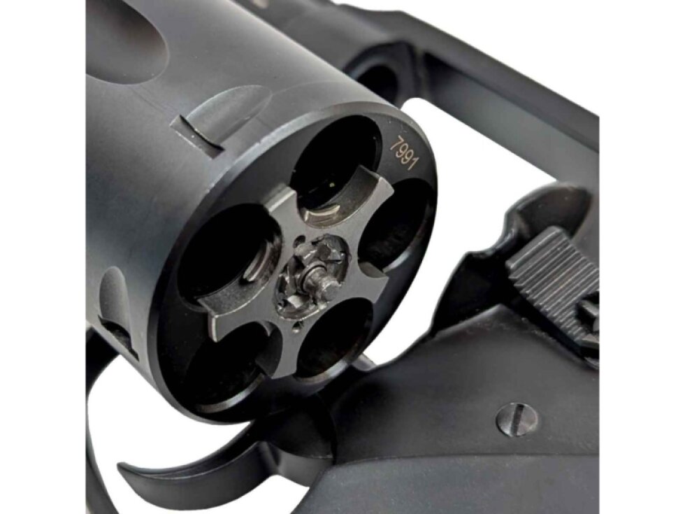 Charter Arms Pitbull 2,5" černý, 45 Auto, 5 nábojů, revolver