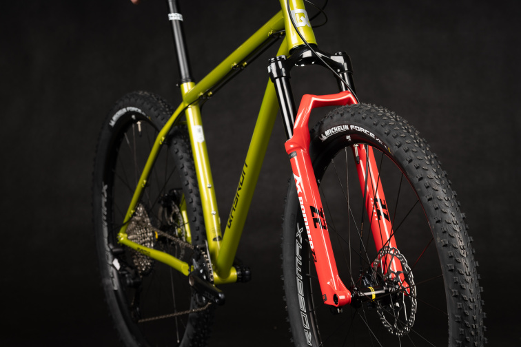 Qayron Ram CrMo Q Limetal (Předváděcí) - vel. L