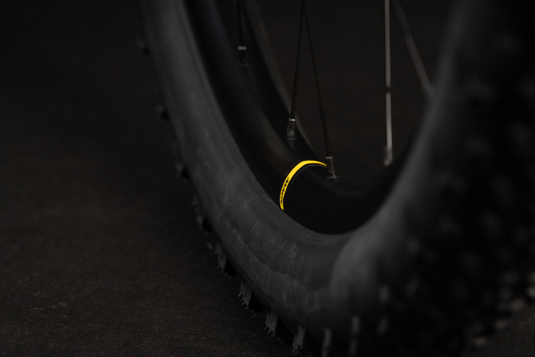 Qayron Ram CrMo Q Limetal (Předváděcí) - vel. L