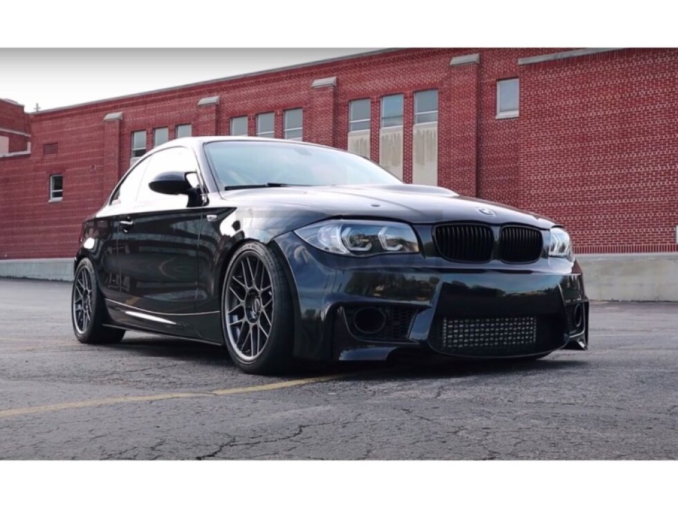 Kryty zrcátek M1 style BMW E81/E82/E87/E88 - černé lesklé