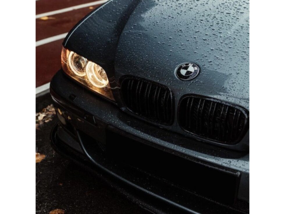 Ledvinky Dual line pro BMW E39 96-03, přední maska, černé lesklé mřížky