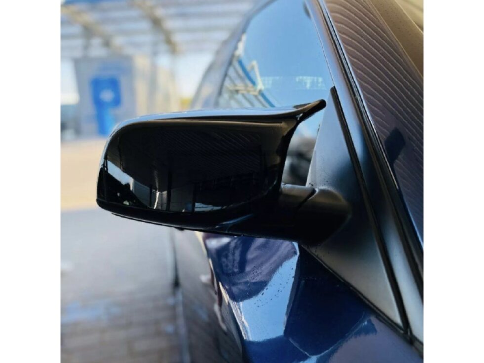 Kryty zrcátek M style BMW E60/E61 - černé lesklé