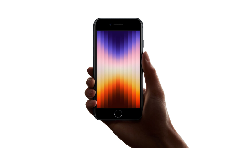 Iphone SE 128GB Red/Červená 2022 - Zánovní
