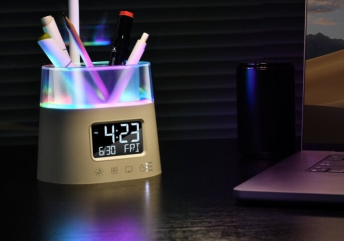 LED stolní lampička Immax FRESHMAN s RGB podsvícením, držák na tužky, bílá