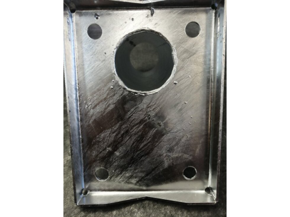 Výložník průměr 60mm sklon 15° pevný držák přídavný na sloup, stožár nebo zeď, stěnu