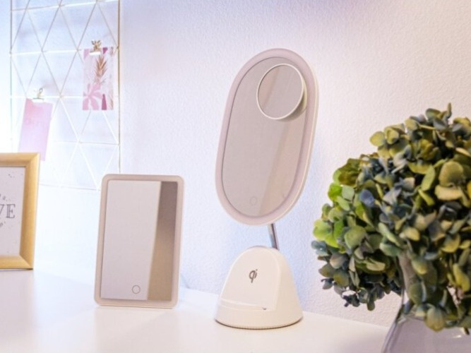 LED kosmetické zrcátko Immax FACE 3v1 stojánek s Qi nabíjením