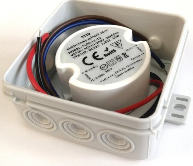 LED napájecí zdroj 12V 15W pro LED pásky IP67 voděodolné trafo 1,25A do montážní krabice 051202