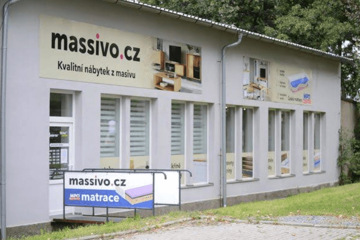Rozkládací jídelní stůl Mona 100 až 138 cm, kulatý-oválný, dub, masiv