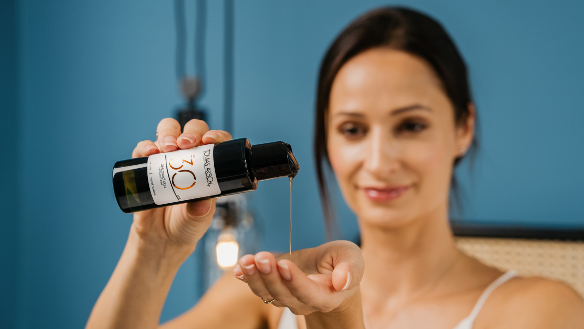 Olej na opalování s astaxanthinem SPF30