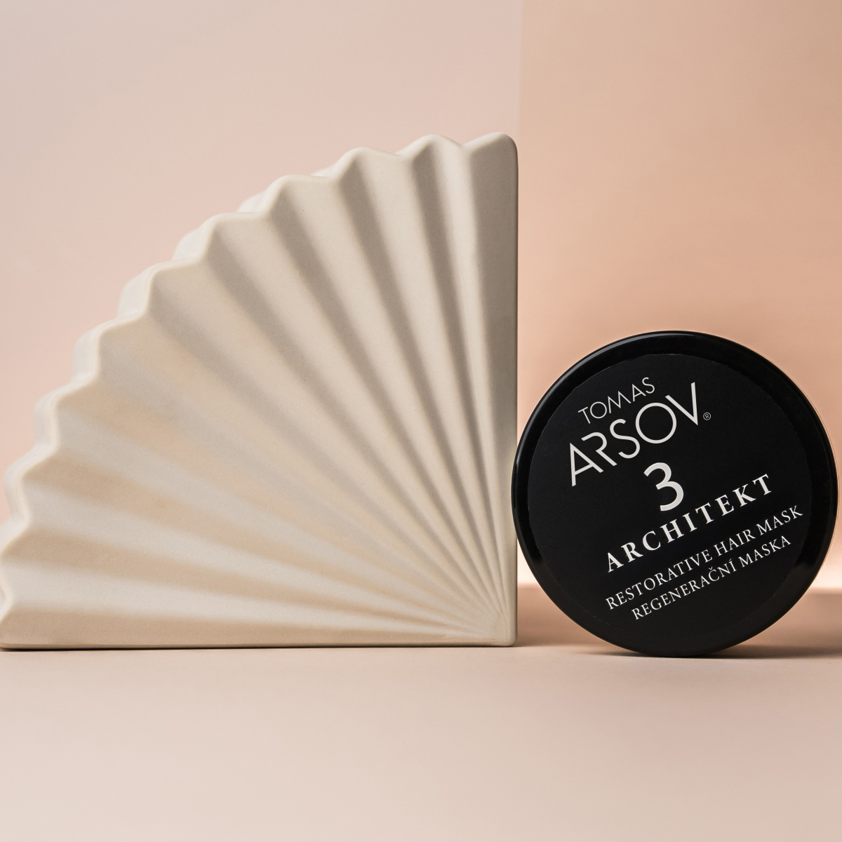 TOMAS ARSOV Favorites