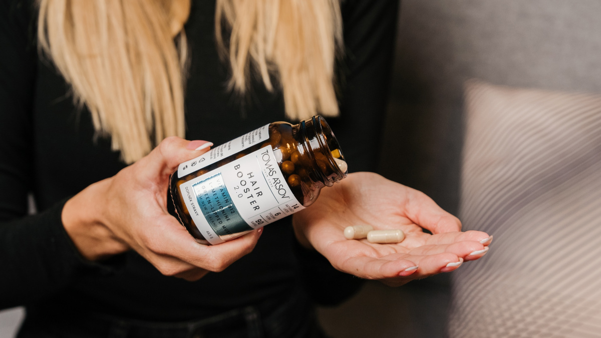 Kofeinové šampony vs. řada HAIR BOOSTER od TOMAS ARSOV