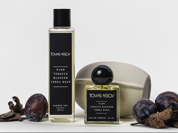 PLUM TOBACCO BLOSSOM TONKA BEAN Parfém