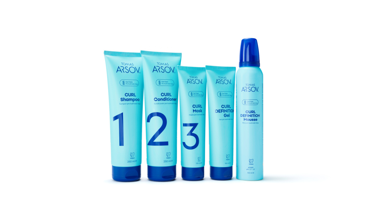 CURL Pečující stylingová pěna