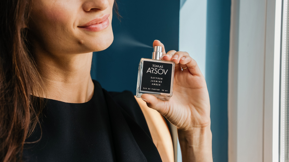 SAFFRON JASMINE AMBER Parfém