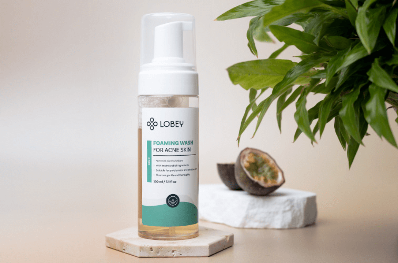 Akné čisticí pěna na obličej i tělo LOBEY